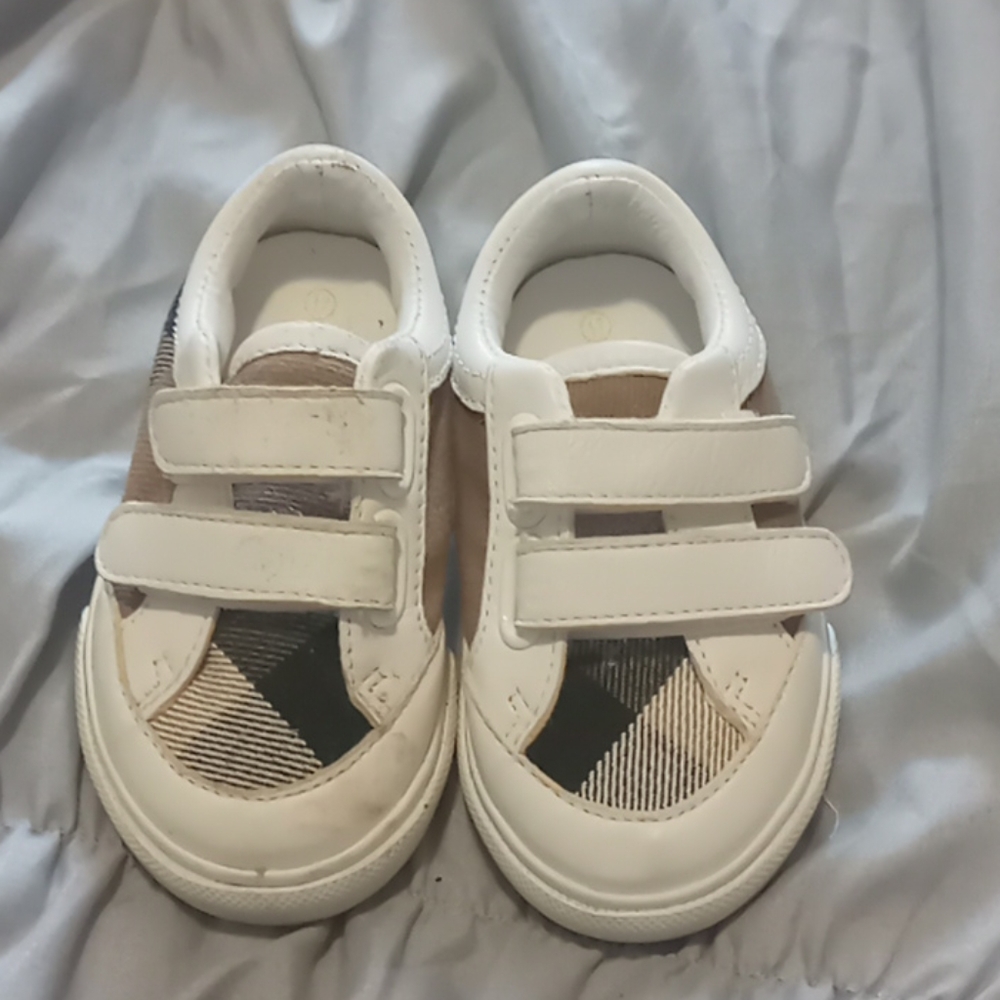 Sneaker